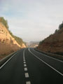 Дорога в Андорру лежит среди холмов