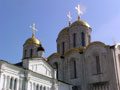 Солнце на крестах Успенского собора